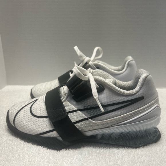 Nike Other - Nike Romaleos 4 Weightlifting Shoes (Men’s Size 5.5/Women’s Size 7)